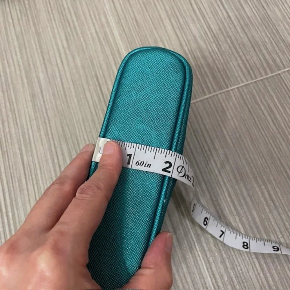 NEW La Mer Metallic Green Zippered Makeup Cosmetic Bag Travel